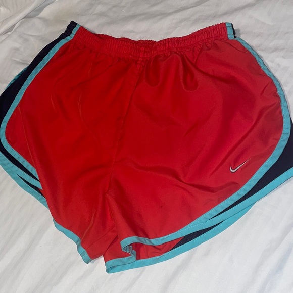Nike Pants - Nike tempo shorts
